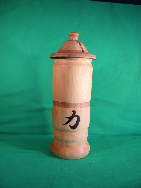 Japanse urn, 3 tekens voor moed, kracht en liefde (0,6 Liter)